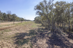 ezzell-ranch-clean-fencelines