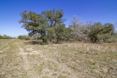 ezzell-ranch-oaks-5