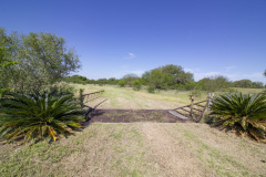 goliad-tract-2-entrance