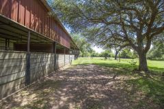 Barn-2