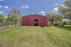 Barn-4