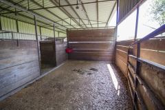 Barn-Stall-Interior