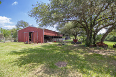 Barn