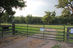 Gate