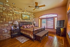 ross ranch guest room