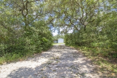 Yorktown Ranch Residence Approach
