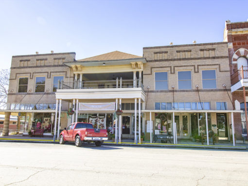 Historic Downtown Goliad – W.A. Pettus Building – SOLD!